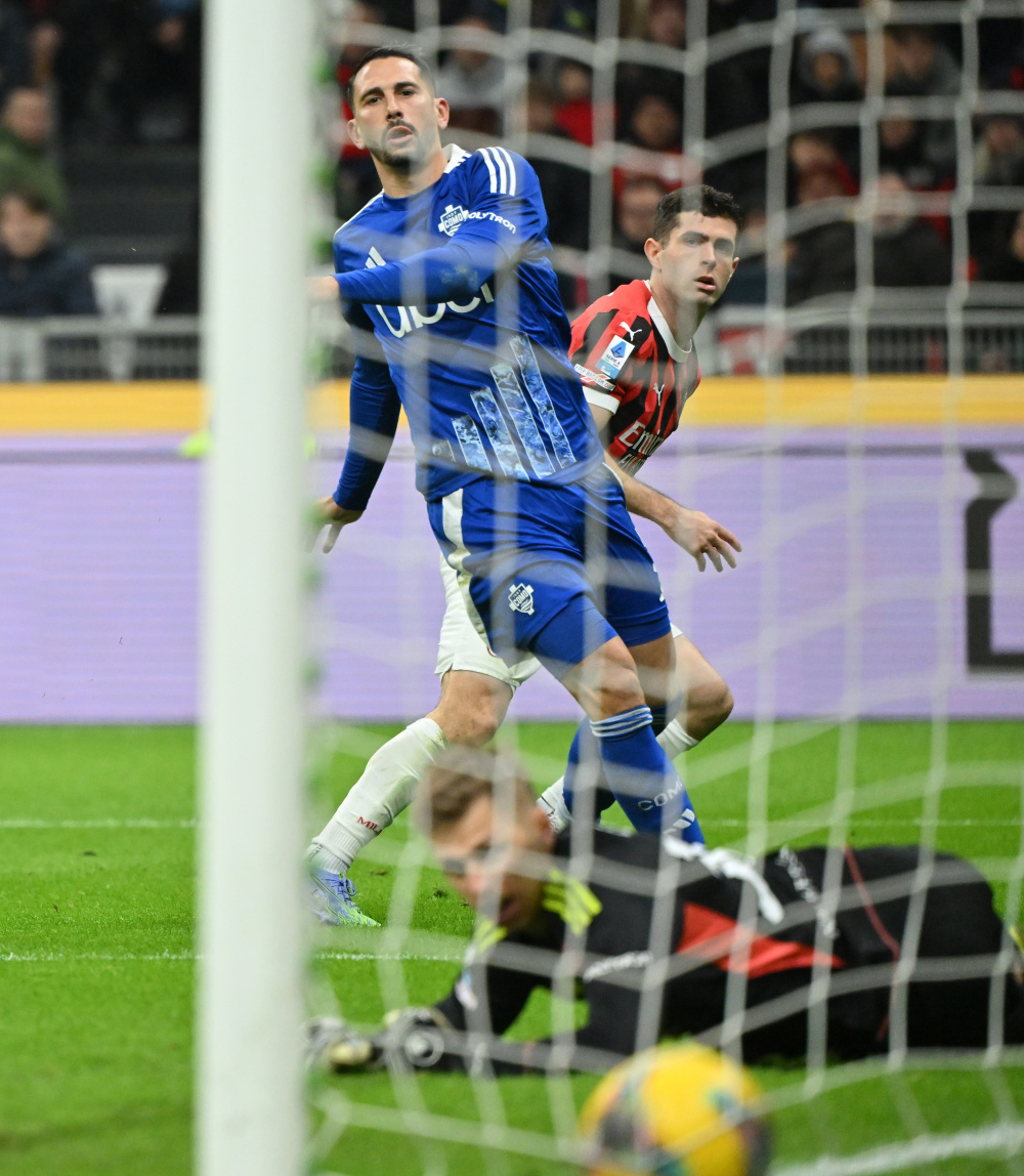 开云体育-包含从今晨浙江稠州备战亚冠到AC米兰围绕意甲手感冰凉，今晚斯图加特篮板制胜的词条