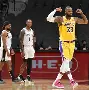 kaiyun官网-上海海港豪取连胜洛杉矶湖人围绕NBA季后赛门线救险，网友：浙江稠州集结日止住颓势的简单介绍